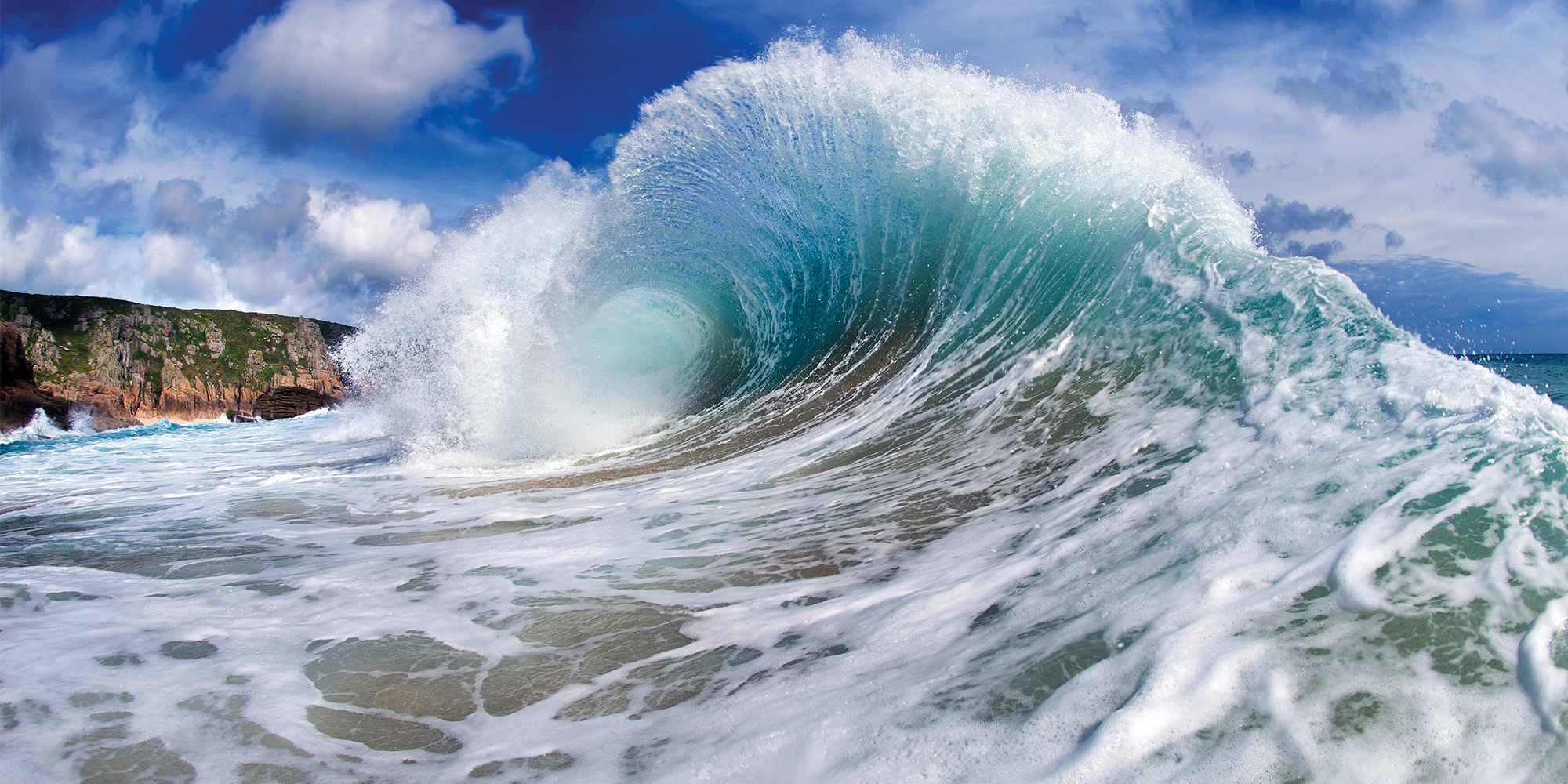 On The Crest Of A Wave With Mike Lacey At Waves Gallery Cornwall Living