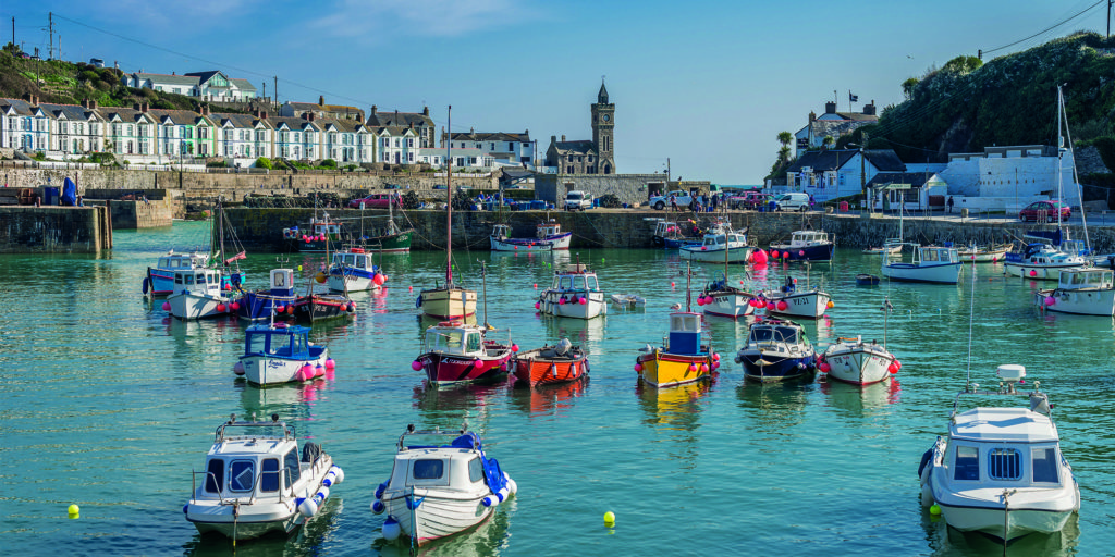 5 Of The Best Dog friendly Things To Do Near Porthleven Dogs Love
