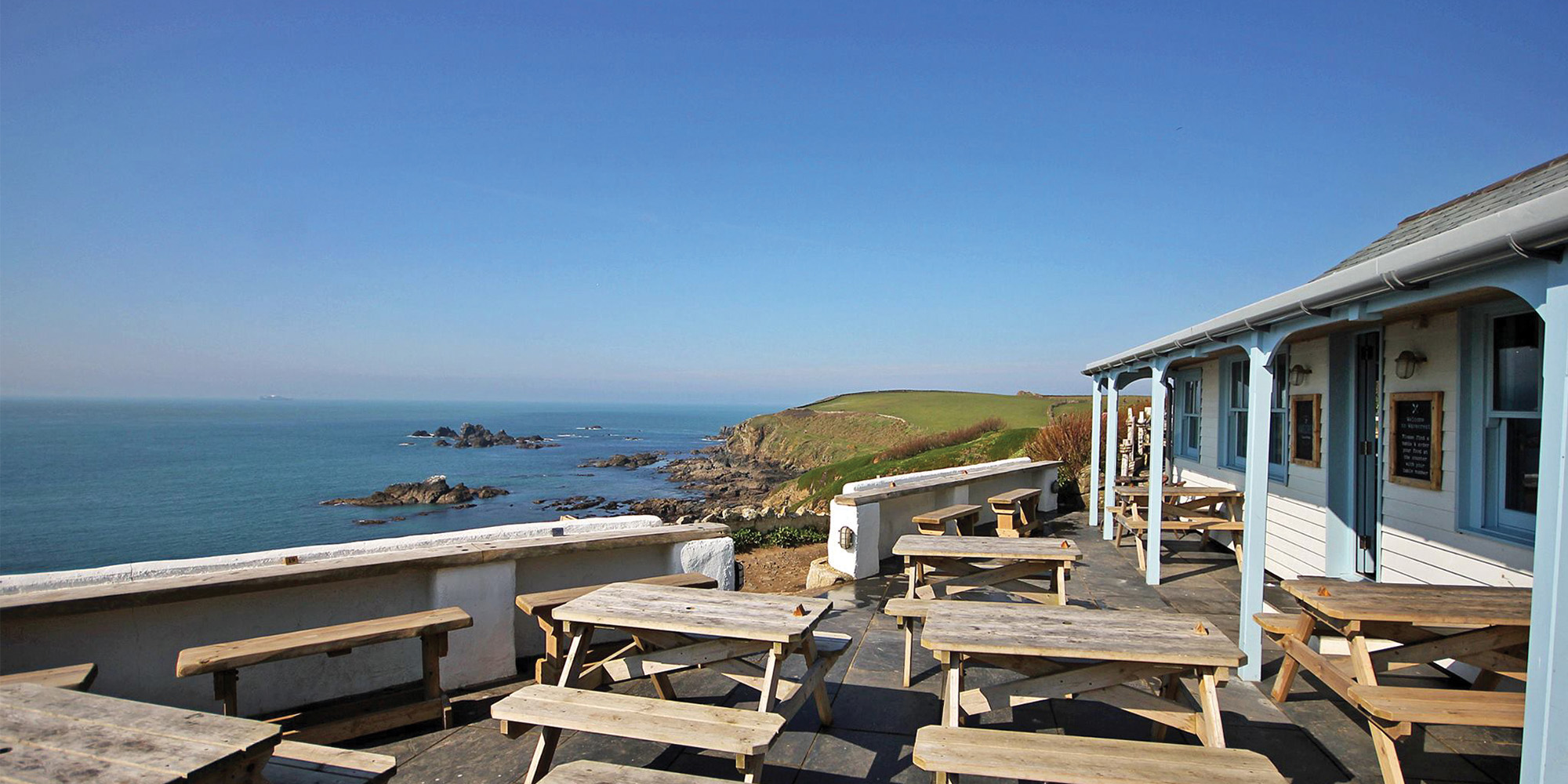 5 Of The Best Dog friendly Restaurants And Caf s Dogs Love Cornwall 